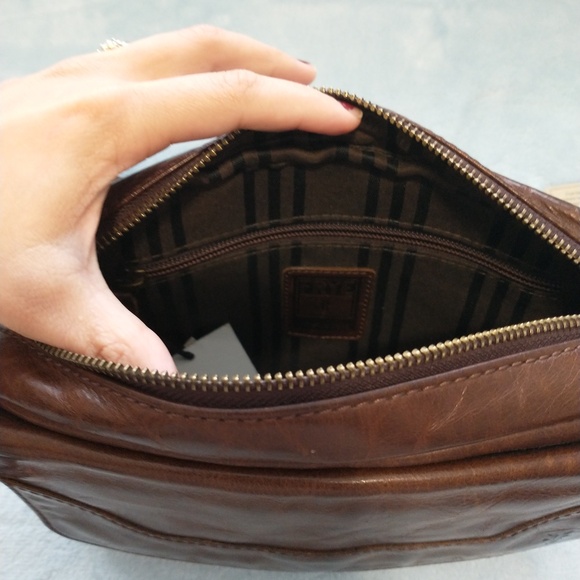 Frye Melissa Camera Crossbody Bag Cognac. RARE to find - Picture 12 of 16